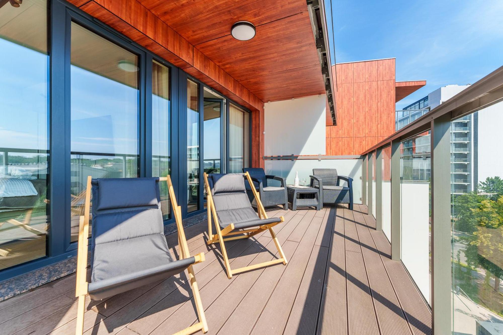 Apartament Delux Kasprowicza 20C Prywatny Parking Basen Sauna Oraz Silownia W Cenie Kołobrzeg Kültér fotó