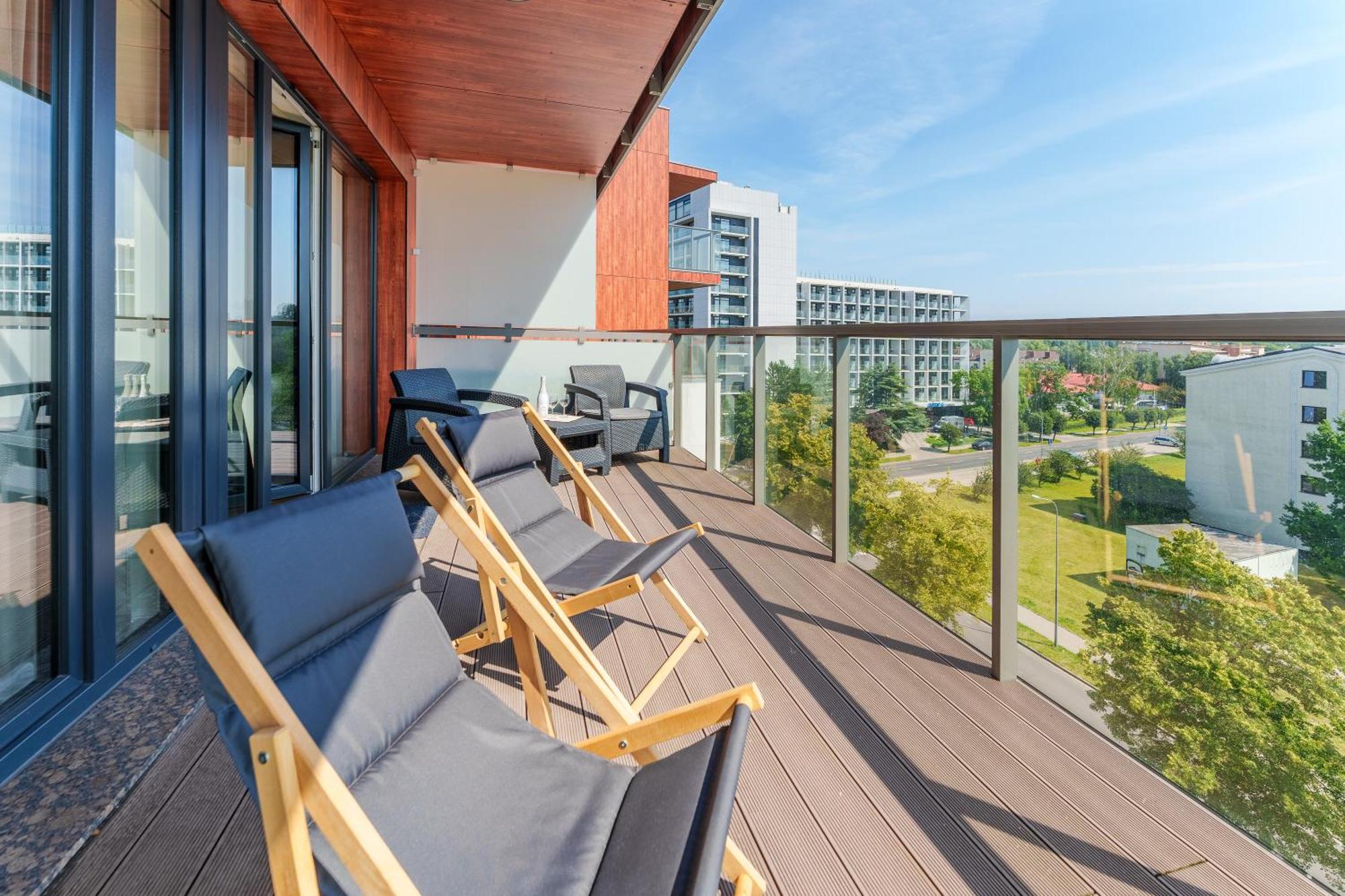 Apartament Delux Kasprowicza 20C Prywatny Parking Basen Sauna Oraz Silownia W Cenie Kołobrzeg Kültér fotó