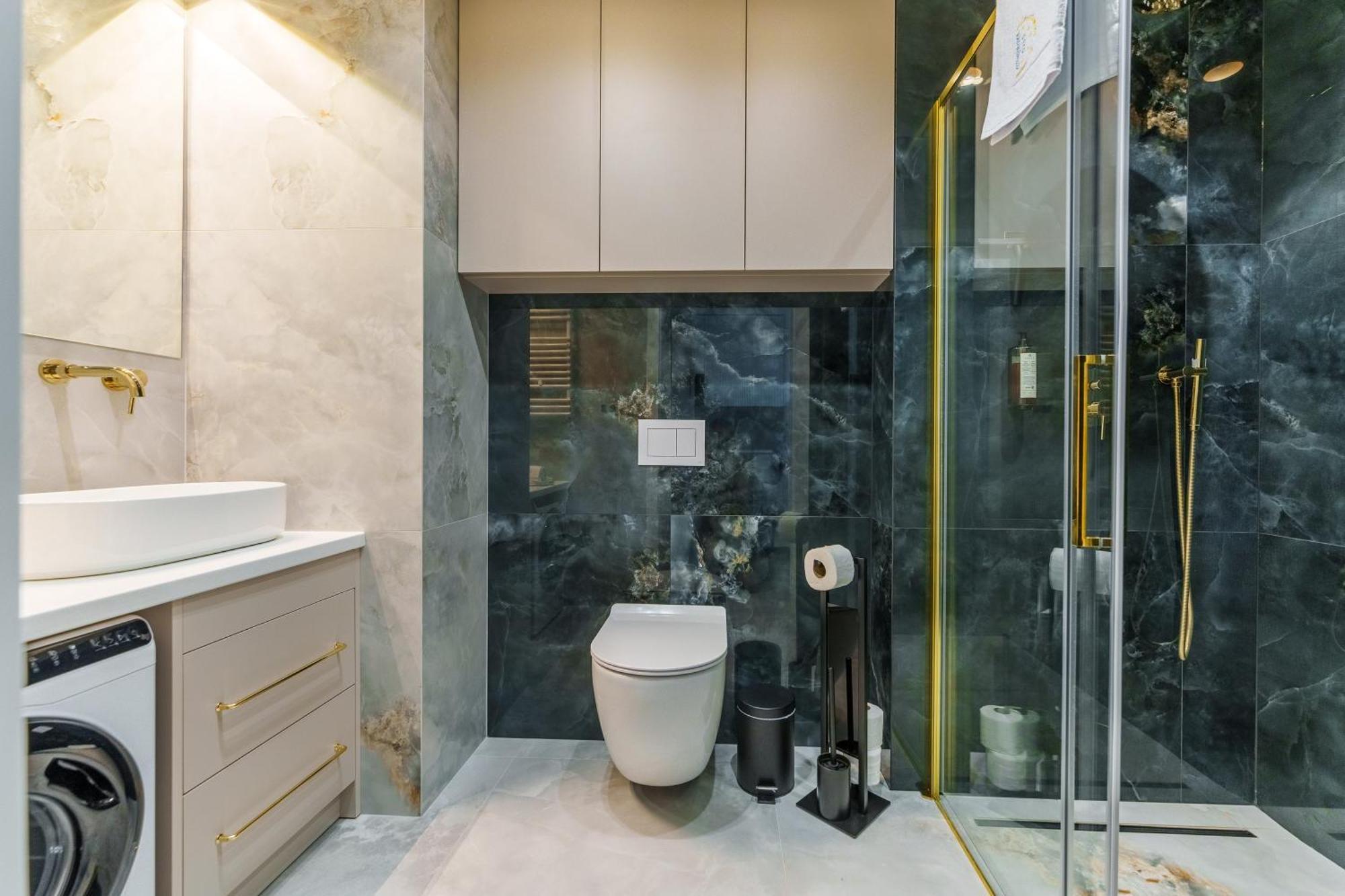 Apartament Delux Kasprowicza 20C Prywatny Parking Basen Sauna Oraz Silownia W Cenie Kołobrzeg Kültér fotó
