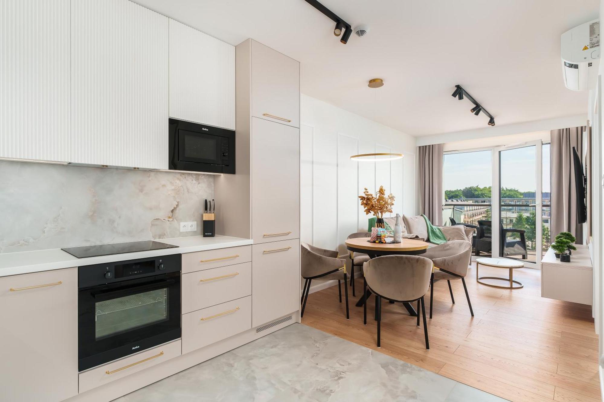 Apartament Delux Kasprowicza 20C Prywatny Parking Basen Sauna Oraz Silownia W Cenie Kołobrzeg Kültér fotó